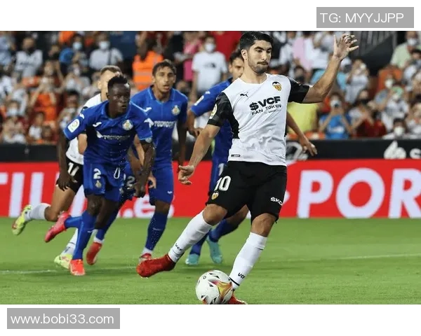 巴伦西亚与马洛卡激战成和比赛结果引发球迷热议