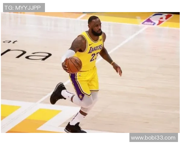 火箭与爵士西部决赛精彩对决央视全程直播引发球迷热议