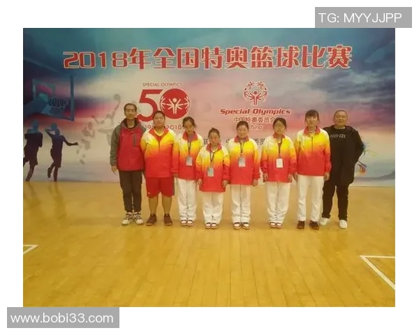 综合格斗胡丹丹对决强敌展现巾帼不让须眉的精彩赛事瞬间