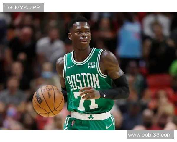 丹尼斯施罗德的篮球之路与未来展望：从新秀到明星的成长历程